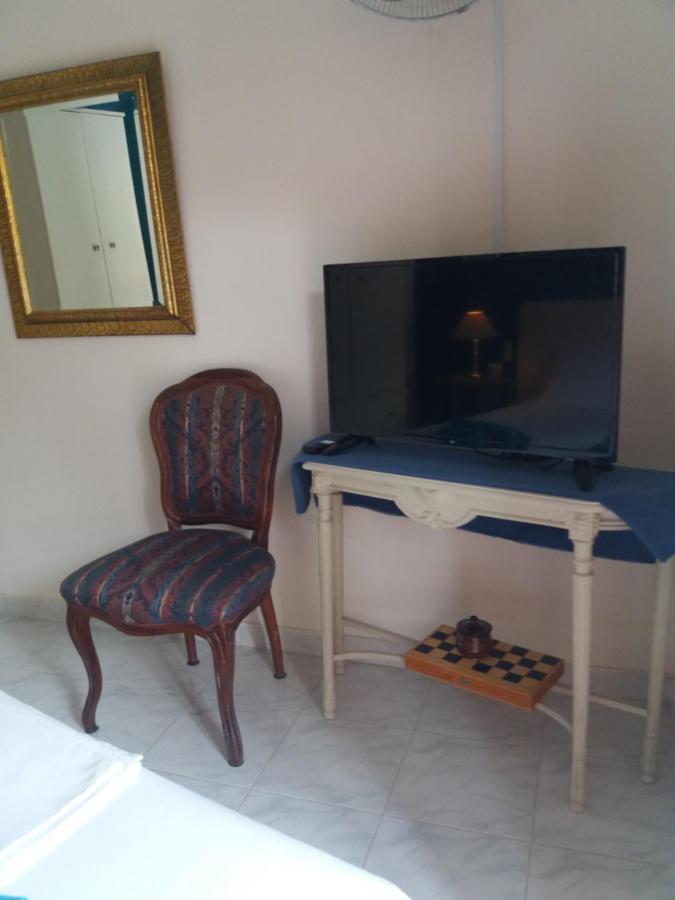 Forest & Sea Apartment Poros Town Buitenkant foto